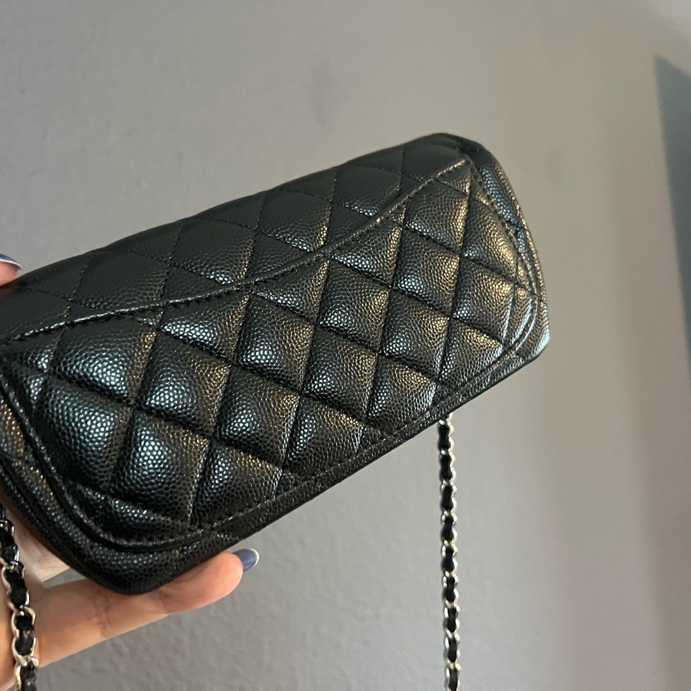 Chanel Sunglasses bag ,99% New. With receipt and certificate of authenticity - Picture 4 of 10